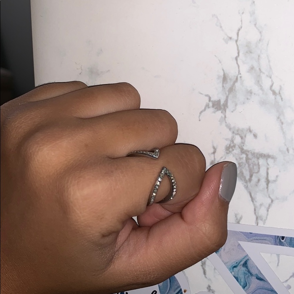 Michael Kors Ring - Picture 6 of 8